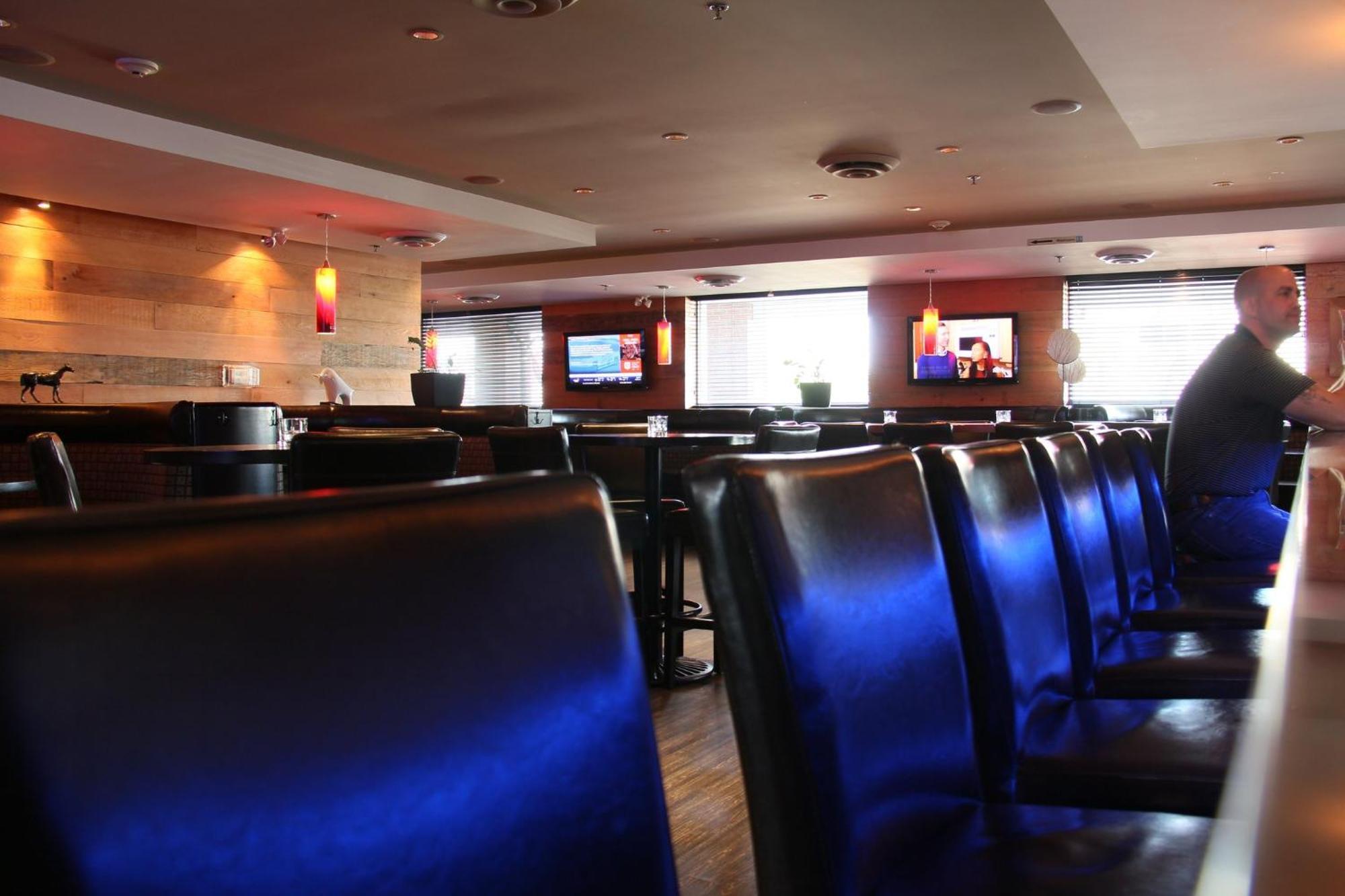 Holiday Inn Hotel & Suites Surrey East - Cloverdale By Ihg Eksteriør billede