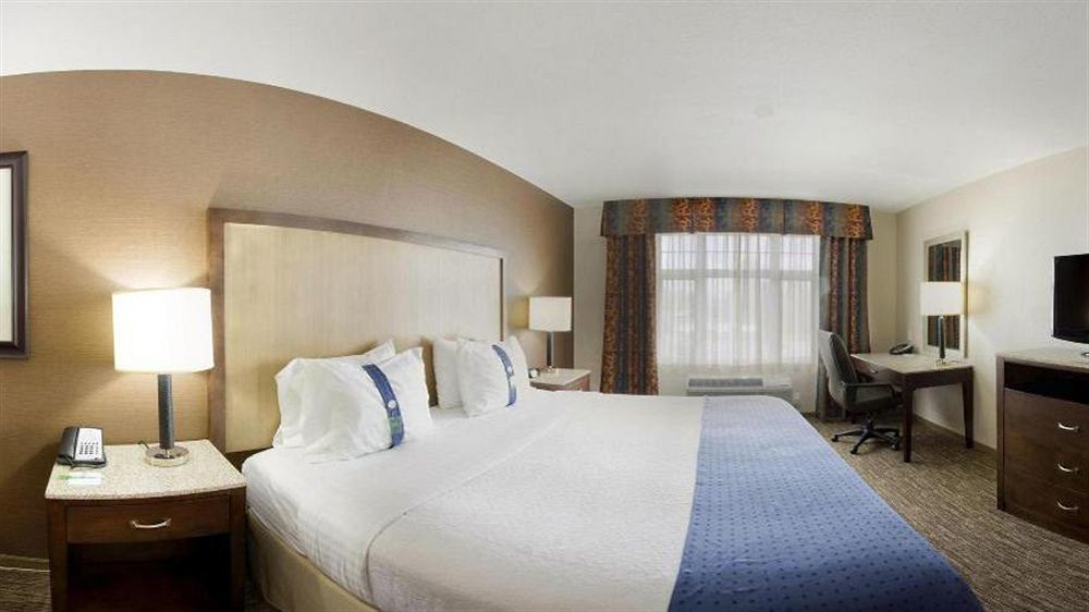 Holiday Inn Hotel & Suites Surrey East - Cloverdale By Ihg Eksteriør billede
