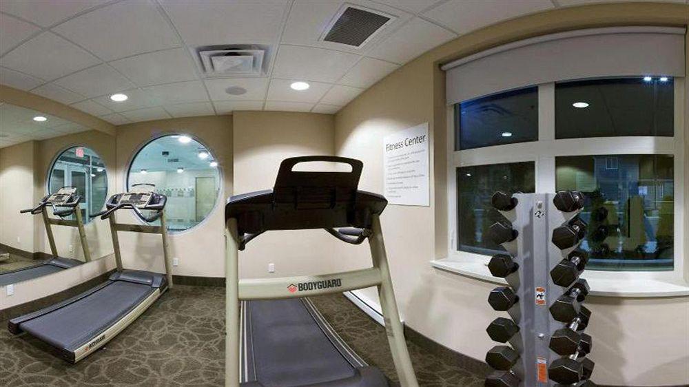 Holiday Inn Hotel & Suites Surrey East - Cloverdale By Ihg Eksteriør billede